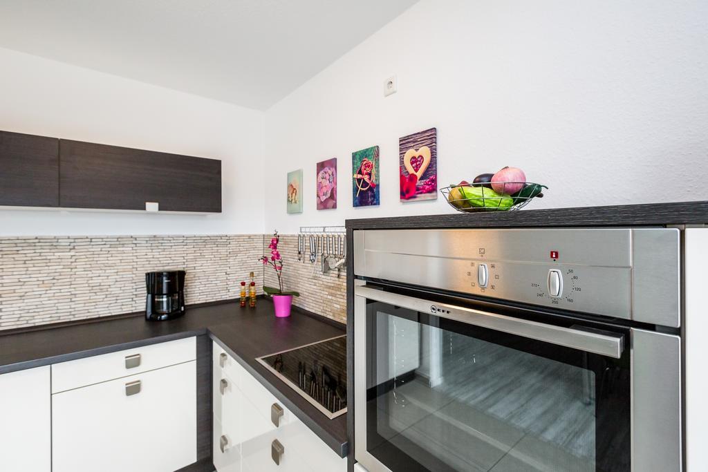 Apartment Koeln Rath Екстериор снимка